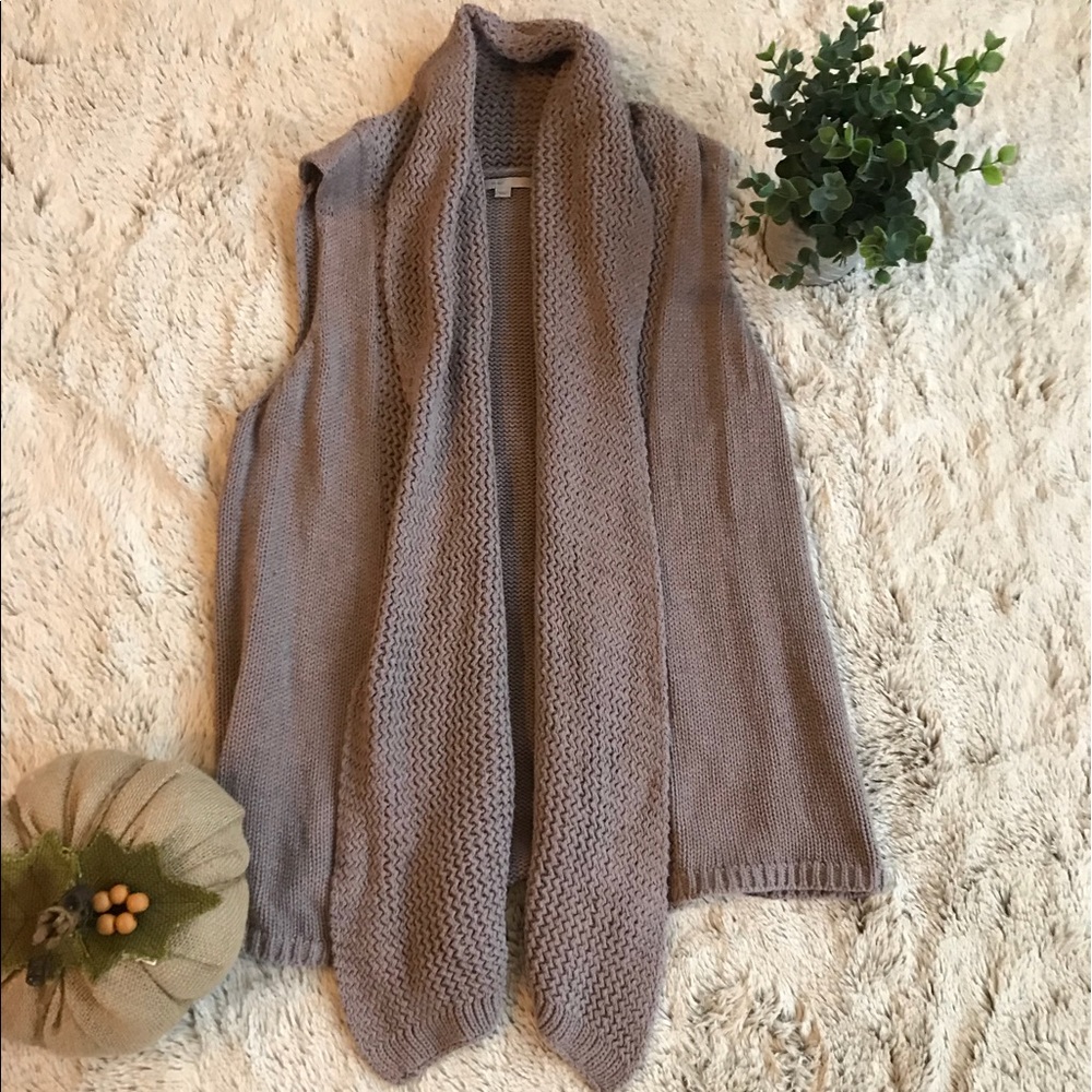 🎀 Comfortable Taupe Sweater by The GAP